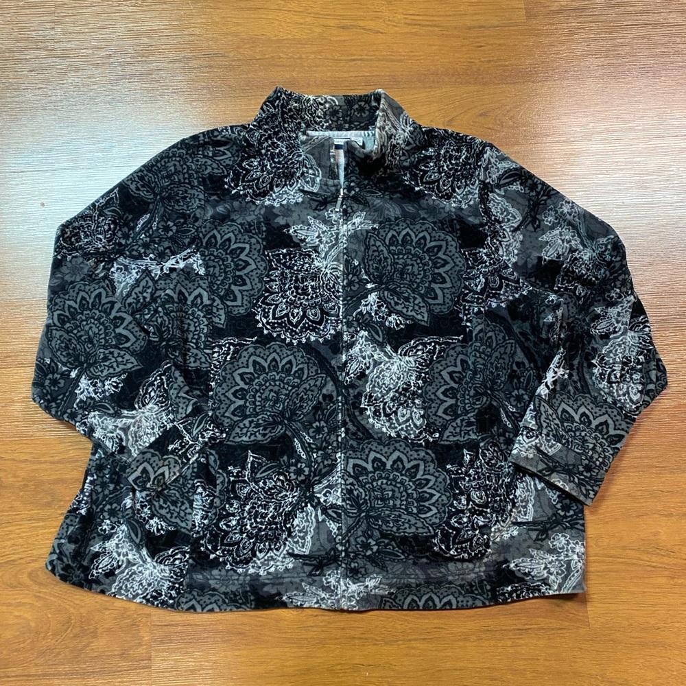 Woman’s Croft and Barrow zip up